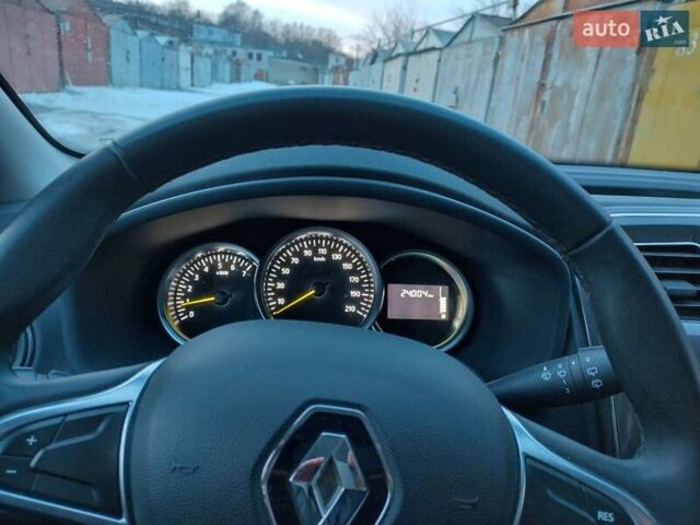 Сірий Рено Сандеро СтепВей, об'ємом двигуна 1.46 л та пробігом 27 тис. км за 13500 $, фото 5 на Automoto.ua