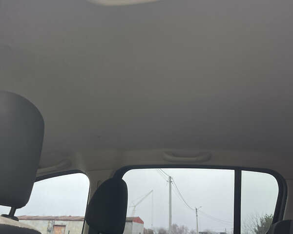 Серый Рено Сандеро СтэпВэй, объемом двигателя 1.5 л и пробегом 233 тыс. км за 12000 $, фото 30 на Automoto.ua