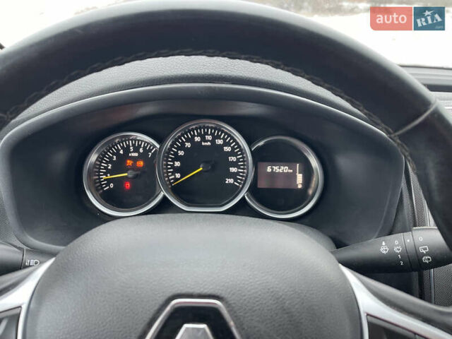Серый Рено Сандеро СтэпВэй, объемом двигателя 1.5 л и пробегом 67 тыс. км за 5500 $, фото 10 на Automoto.ua