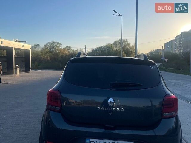 Серый Рено Сандеро СтэпВэй, объемом двигателя 1.46 л и пробегом 87 тыс. км за 9999 $, фото 3 на Automoto.ua