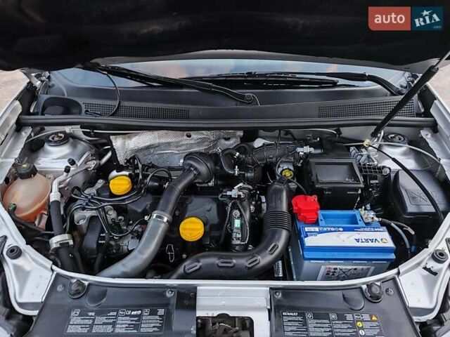 Сірий Рено Сандеро СтепВей, об'ємом двигуна 1.5 л та пробігом 93 тис. км за 7350 $, фото 11 на Automoto.ua