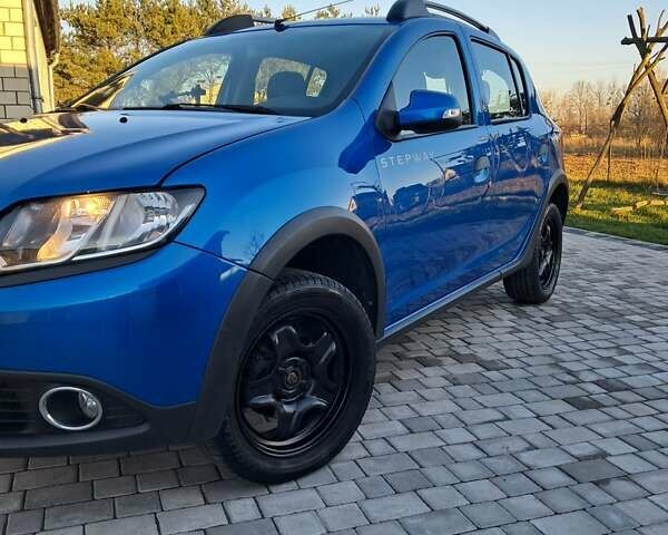 Синій Рено Сандеро СтепВей, об'ємом двигуна 1.5 л та пробігом 120 тис. км за 6550 $, фото 1 на Automoto.ua
