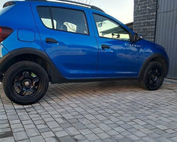 Синій Рено Сандеро СтепВей, об'ємом двигуна 1.5 л та пробігом 120 тис. км за 6550 $, фото 5 на Automoto.ua