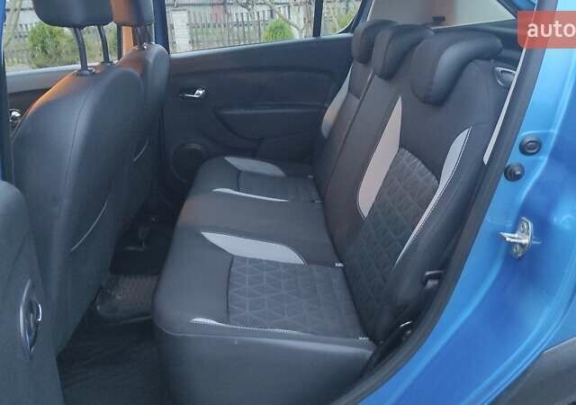 Синій Рено Сандеро СтепВей, об'ємом двигуна 1.6 л та пробігом 115 тис. км за 8300 $, фото 19 на Automoto.ua