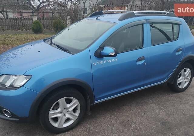 Синій Рено Сандеро СтепВей, об'ємом двигуна 1.6 л та пробігом 115 тис. км за 8300 $, фото 2 на Automoto.ua