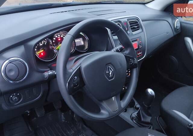 Синій Рено Сандеро СтепВей, об'ємом двигуна 1.6 л та пробігом 115 тис. км за 8300 $, фото 28 на Automoto.ua