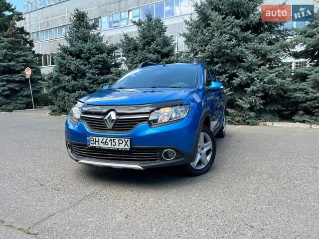 Синий Рено Сандеро СтэпВэй, объемом двигателя 1.5 л и пробегом 140 тыс. км за 5100 $, фото 9 на Automoto.ua