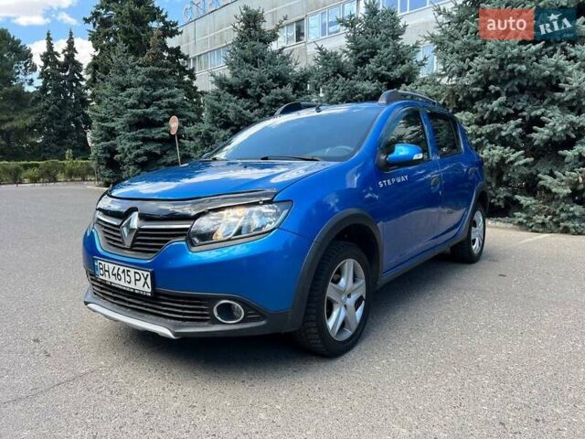 Синий Рено Сандеро СтэпВэй, объемом двигателя 1.5 л и пробегом 140 тыс. км за 5100 $, фото 6 на Automoto.ua