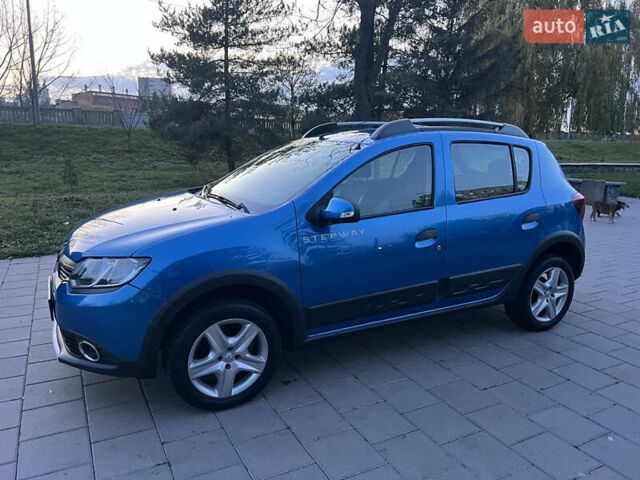 Синий Рено Сандеро СтэпВэй, объемом двигателя 1.46 л и пробегом 87 тыс. км за 8600 $, фото 1 на Automoto.ua