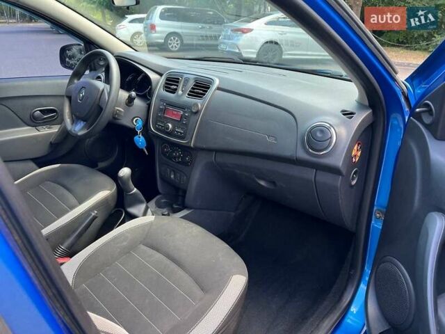 Синий Рено Сандеро СтэпВэй, объемом двигателя 1.5 л и пробегом 140 тыс. км за 5100 $, фото 22 на Automoto.ua