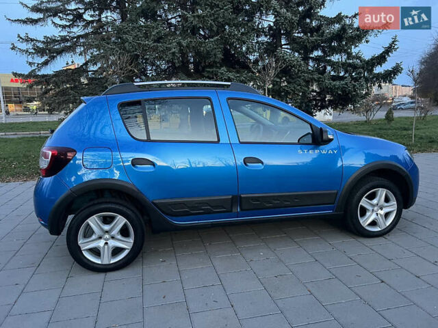 Синий Рено Сандеро СтэпВэй, объемом двигателя 1.46 л и пробегом 87 тыс. км за 8600 $, фото 12 на Automoto.ua