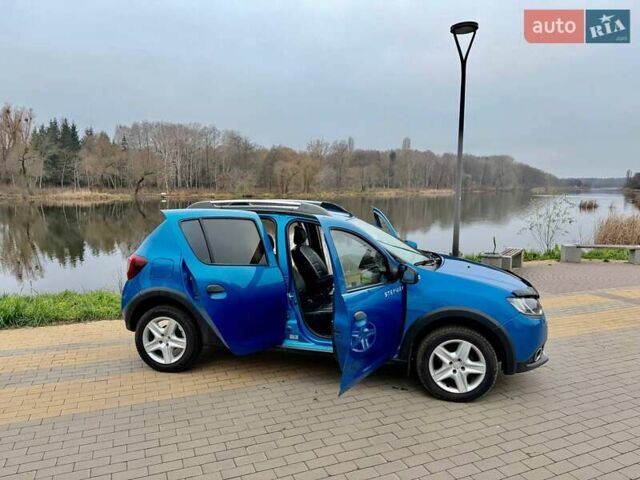 Синий Рено Сандеро СтэпВэй, объемом двигателя 1.46 л и пробегом 129 тыс. км за 8500 $, фото 22 на Automoto.ua