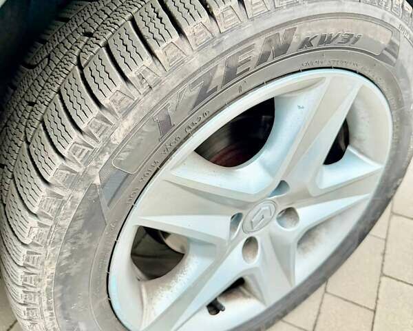 Синий Рено Сандеро СтэпВэй, объемом двигателя 1.46 л и пробегом 129 тыс. км за 8500 $, фото 34 на Automoto.ua