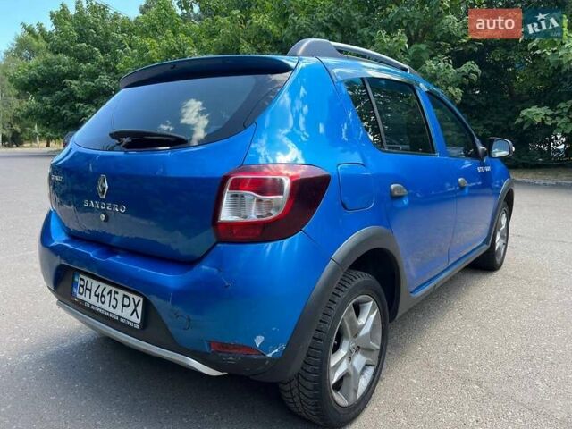 Синий Рено Сандеро СтэпВэй, объемом двигателя 1.5 л и пробегом 140 тыс. км за 5100 $, фото 13 на Automoto.ua
