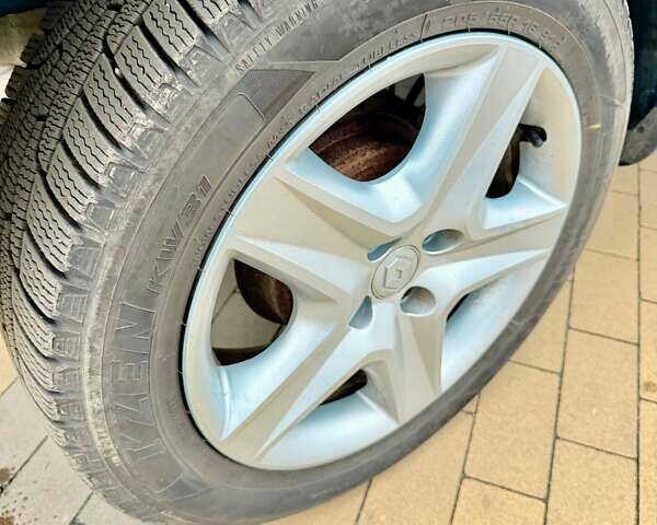 Синий Рено Сандеро СтэпВэй, объемом двигателя 1.46 л и пробегом 129 тыс. км за 8500 $, фото 35 на Automoto.ua