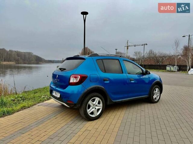 Синий Рено Сандеро СтэпВэй, объемом двигателя 1.46 л и пробегом 129 тыс. км за 8500 $, фото 6 на Automoto.ua