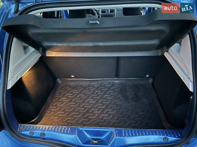 Синий Рено Сандеро СтэпВэй, объемом двигателя 1.46 л и пробегом 87 тыс. км за 8600 $, фото 22 на Automoto.ua