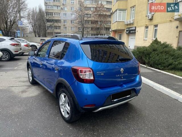 Синий Рено Сандеро СтэпВэй, объемом двигателя 1.6 л и пробегом 165 тыс. км за 8500 $, фото 6 на Automoto.ua