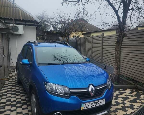 Синий Рено Сандеро СтэпВэй, объемом двигателя 1.46 л и пробегом 110 тыс. км за 7000 $, фото 1 на Automoto.ua