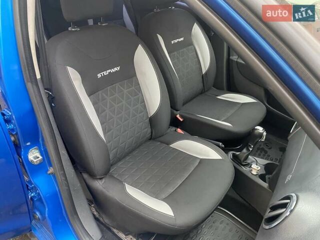Синий Рено Сандеро СтэпВэй, объемом двигателя 1.6 л и пробегом 165 тыс. км за 8500 $, фото 25 на Automoto.ua
