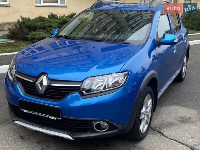 Синий Рено Сандеро СтэпВэй, объемом двигателя 1.6 л и пробегом 165 тыс. км за 8500 $, фото 2 на Automoto.ua
