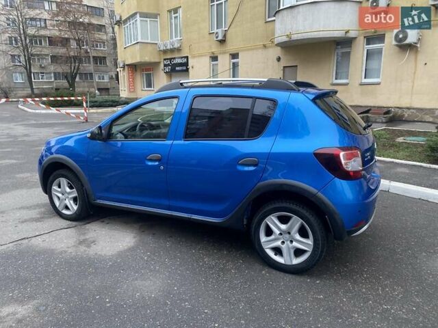 Синий Рено Сандеро СтэпВэй, объемом двигателя 1.6 л и пробегом 165 тыс. км за 8500 $, фото 5 на Automoto.ua