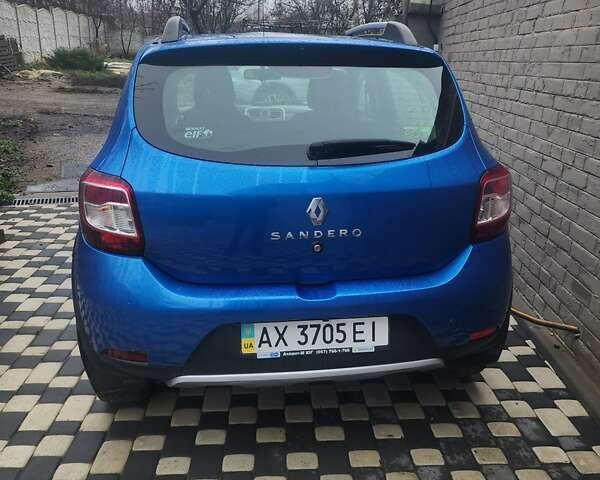 Синий Рено Сандеро СтэпВэй, объемом двигателя 1.46 л и пробегом 110 тыс. км за 7000 $, фото 3 на Automoto.ua
