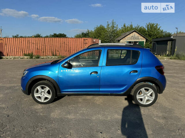 Синий Рено Сандеро СтэпВэй, объемом двигателя 1.5 л и пробегом 196 тыс. км за 7900 $, фото 8 на Automoto.ua