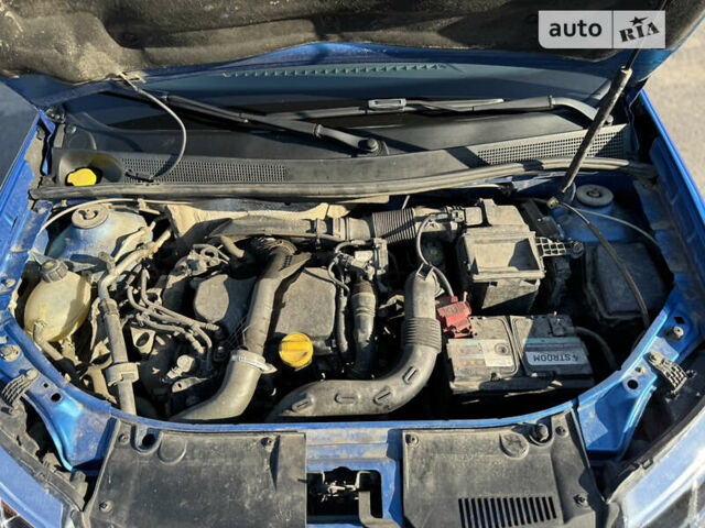 Синий Рено Сандеро СтэпВэй, объемом двигателя 1.5 л и пробегом 196 тыс. км за 7900 $, фото 17 на Automoto.ua