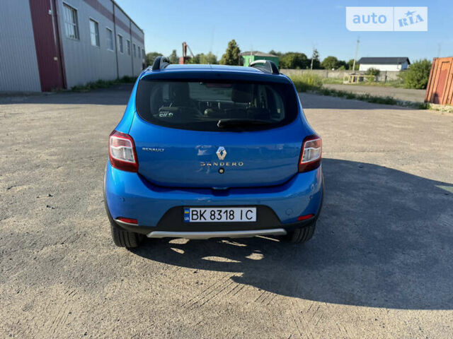 Синий Рено Сандеро СтэпВэй, объемом двигателя 1.5 л и пробегом 196 тыс. км за 7900 $, фото 7 на Automoto.ua