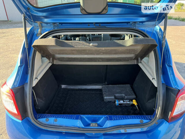 Синий Рено Сандеро СтэпВэй, объемом двигателя 1.5 л и пробегом 196 тыс. км за 7900 $, фото 16 на Automoto.ua