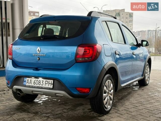 Синій Рено Сандеро СтепВей, об'ємом двигуна 1.46 л та пробігом 211 тис. км за 6999 $, фото 6 на Automoto.ua