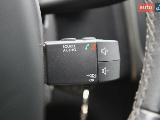 Синій Рено Сандеро СтепВей, об'ємом двигуна 1.46 л та пробігом 92 тис. км за 9800 $, фото 21 на Automoto.ua