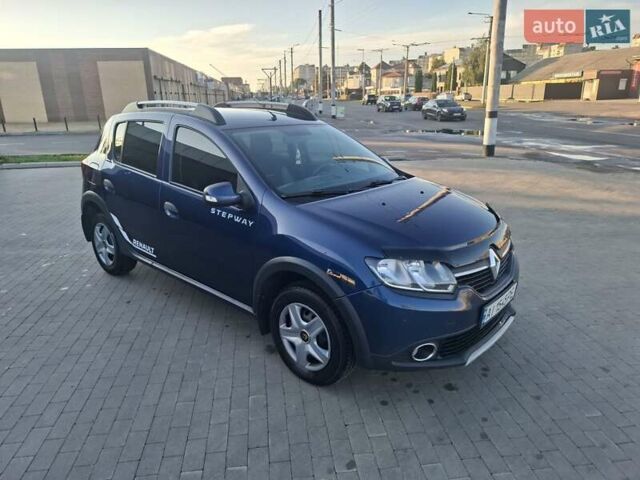 Синій Рено Сандеро СтепВей, об'ємом двигуна 1.5 л та пробігом 180 тис. км за 7400 $, фото 6 на Automoto.ua