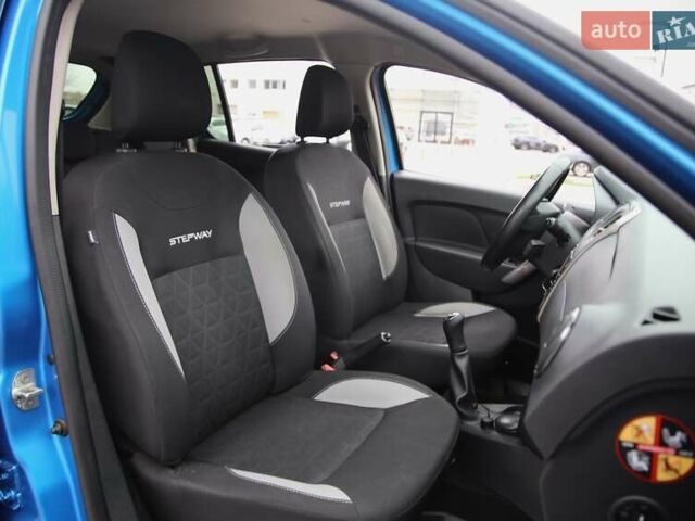 Синий Рено Сандеро СтэпВэй, объемом двигателя 1.46 л и пробегом 92 тыс. км за 9800 $, фото 8 на Automoto.ua