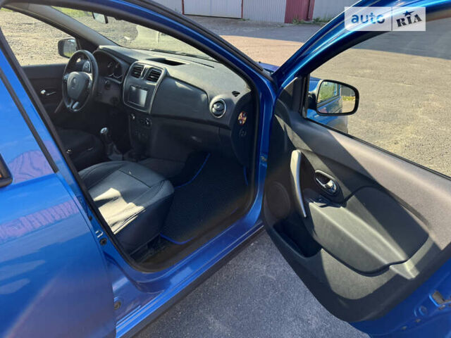 Синий Рено Сандеро СтэпВэй, объемом двигателя 1.5 л и пробегом 196 тыс. км за 7900 $, фото 12 на Automoto.ua