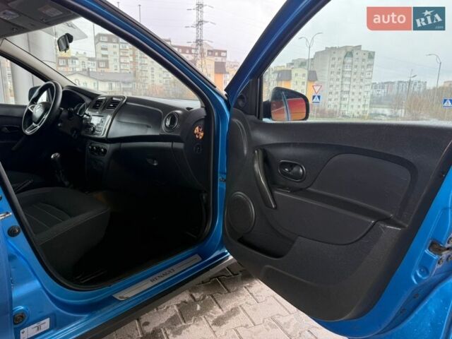 Синій Рено Сандеро СтепВей, об'ємом двигуна 1.46 л та пробігом 211 тис. км за 6999 $, фото 18 на Automoto.ua