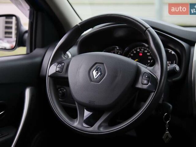 Синий Рено Сандеро СтэпВэй, объемом двигателя 1.46 л и пробегом 92 тыс. км за 9800 $, фото 9 на Automoto.ua