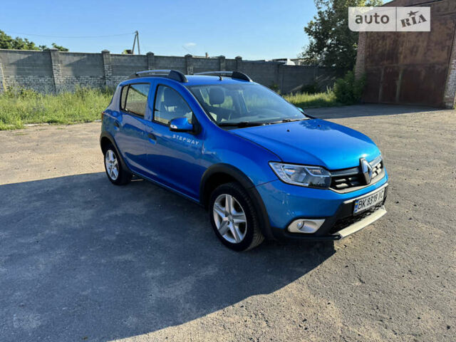 Синий Рено Сандеро СтэпВэй, объемом двигателя 1.5 л и пробегом 196 тыс. км за 7900 $, фото 4 на Automoto.ua