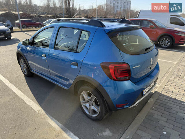 Синий Рено Сандеро СтэпВэй, объемом двигателя 1.46 л и пробегом 144 тыс. км за 12500 $, фото 3 на Automoto.ua