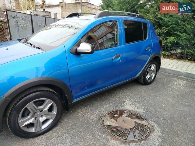 Синий Рено Сандеро СтэпВэй, объемом двигателя 0.9 л и пробегом 100 тыс. км за 8300 $, фото 22 на Automoto.ua