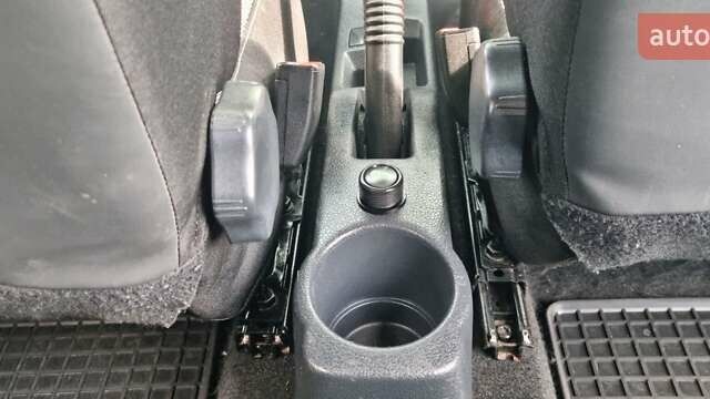 Синий Рено Сандеро СтэпВэй, объемом двигателя 1.46 л и пробегом 107 тыс. км за 9990 $, фото 16 на Automoto.ua