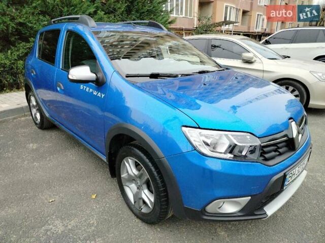 Синий Рено Сандеро СтэпВэй, объемом двигателя 0.9 л и пробегом 100 тыс. км за 8300 $, фото 7 на Automoto.ua