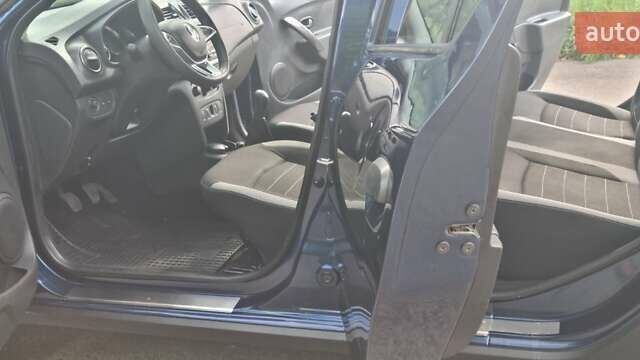 Синий Рено Сандеро СтэпВэй, объемом двигателя 1.46 л и пробегом 107 тыс. км за 9990 $, фото 12 на Automoto.ua