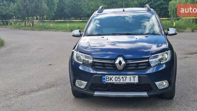 Синий Рено Сандеро СтэпВэй, объемом двигателя 1.46 л и пробегом 107 тыс. км за 9990 $, фото 1 на Automoto.ua