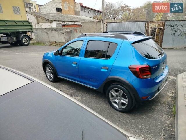 Синий Рено Сандеро СтэпВэй, объемом двигателя 0.9 л и пробегом 100 тыс. км за 8300 $, фото 4 на Automoto.ua