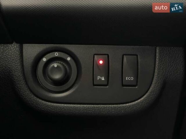 Рено Сандеро СтэпВэй 2020 в Киеве на Automoto.ua Синий Рено Сандеро СтэпВэй, объемом двигателя 0.9 л и пробегом 58 тыс. км за 11255 $, фото 12 на Automoto.ua