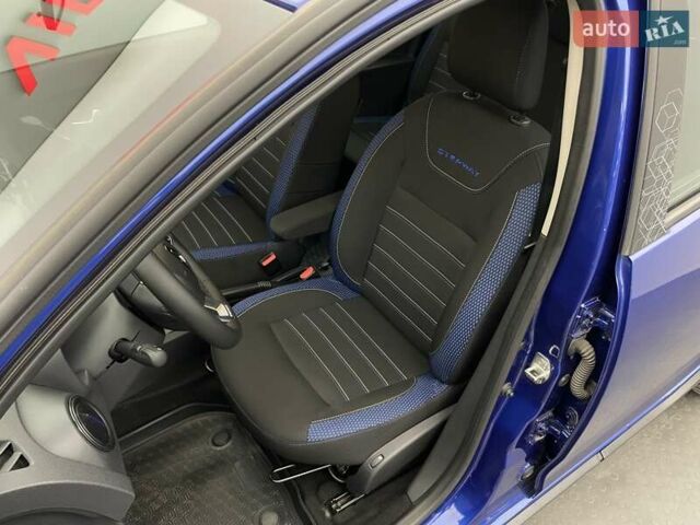 Рено Сандеро СтэпВэй 2020 в Киеве на Automoto.ua Синий Рено Сандеро СтэпВэй, объемом двигателя 0.9 л и пробегом 58 тыс. км за 11255 $, фото 8 на Automoto.ua