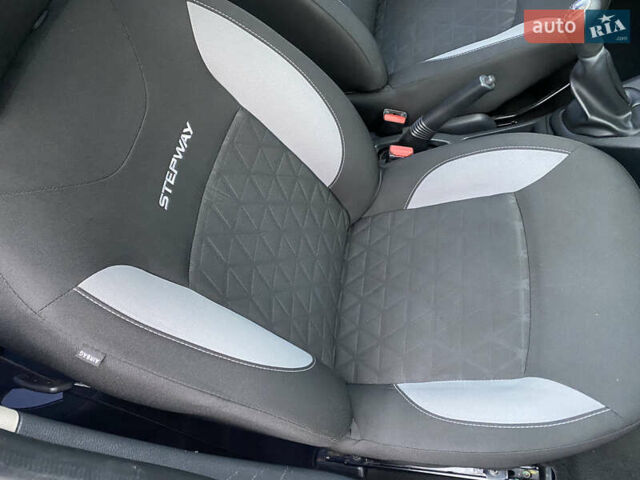 Синий Рено Сандеро СтэпВэй, объемом двигателя 1.5 л и пробегом 187 тыс. км за 7900 $, фото 16 на Automoto.ua