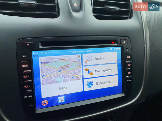 Синий Рено Сандеро СтэпВэй, объемом двигателя 1.5 л и пробегом 180 тыс. км за 8000 $, фото 29 на Automoto.ua